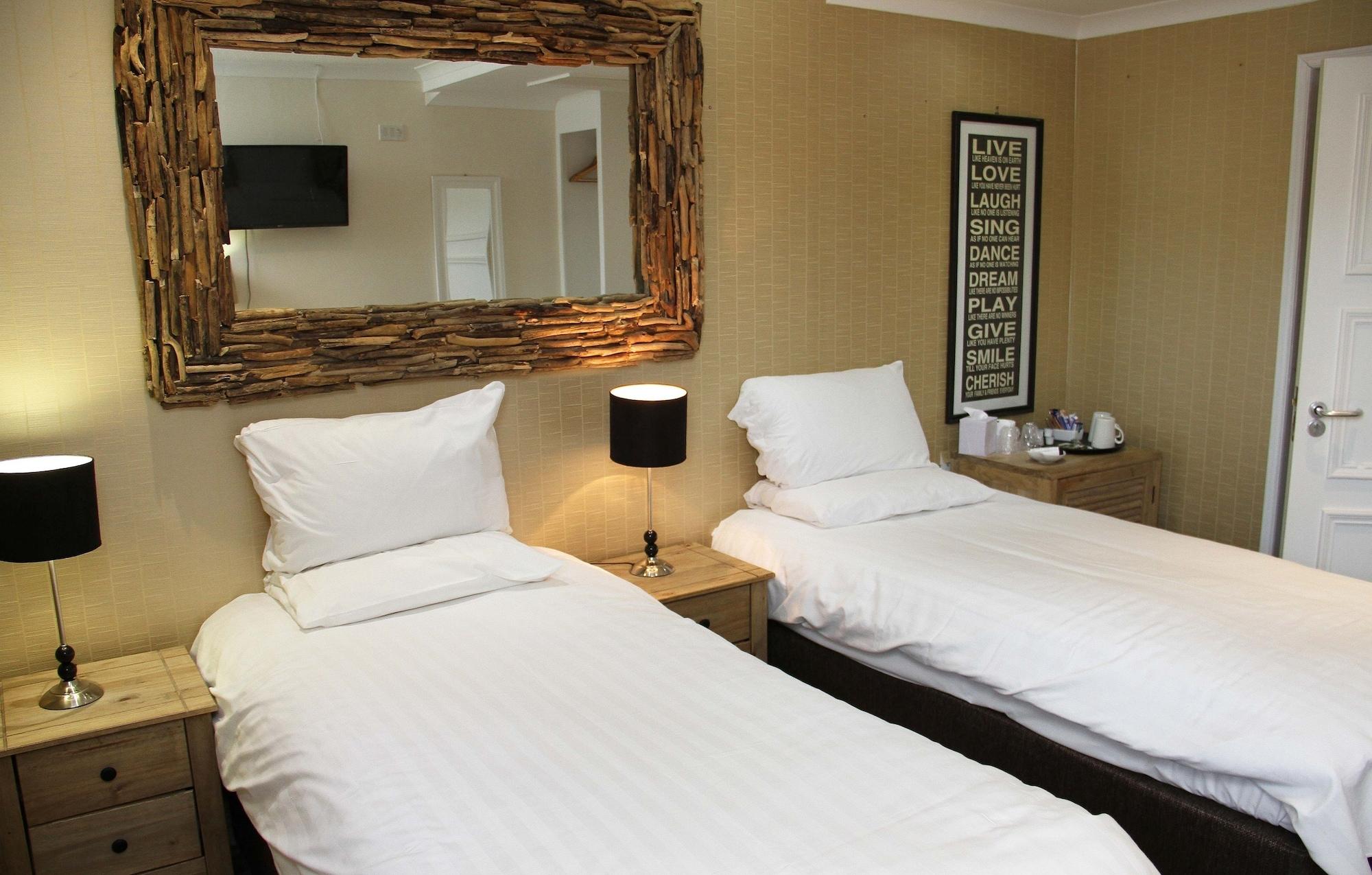 Honest Lawyer Hotel Дарем Экстерьер фото