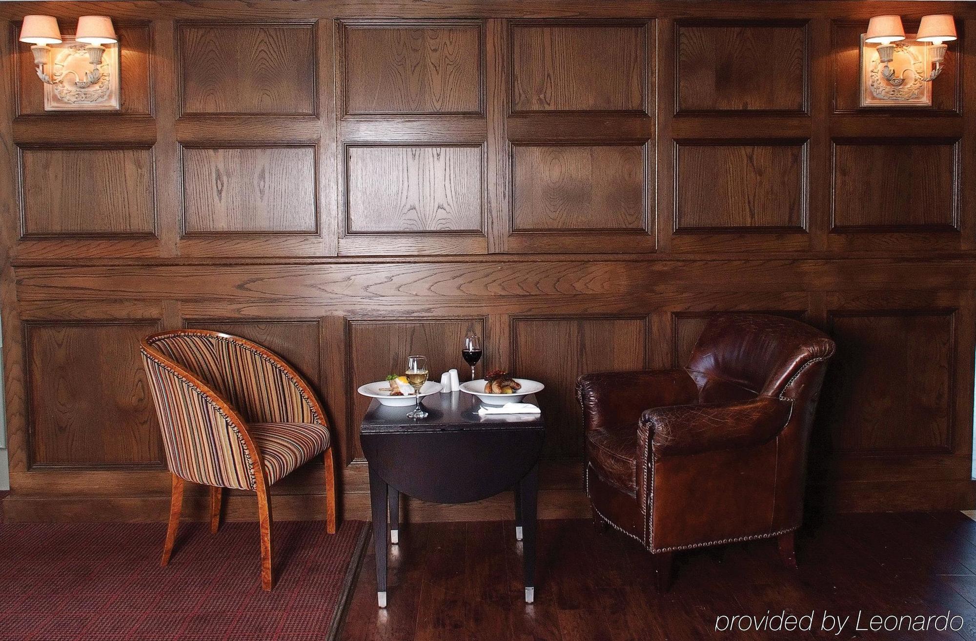 Honest Lawyer Hotel Дарем Ресторан фото