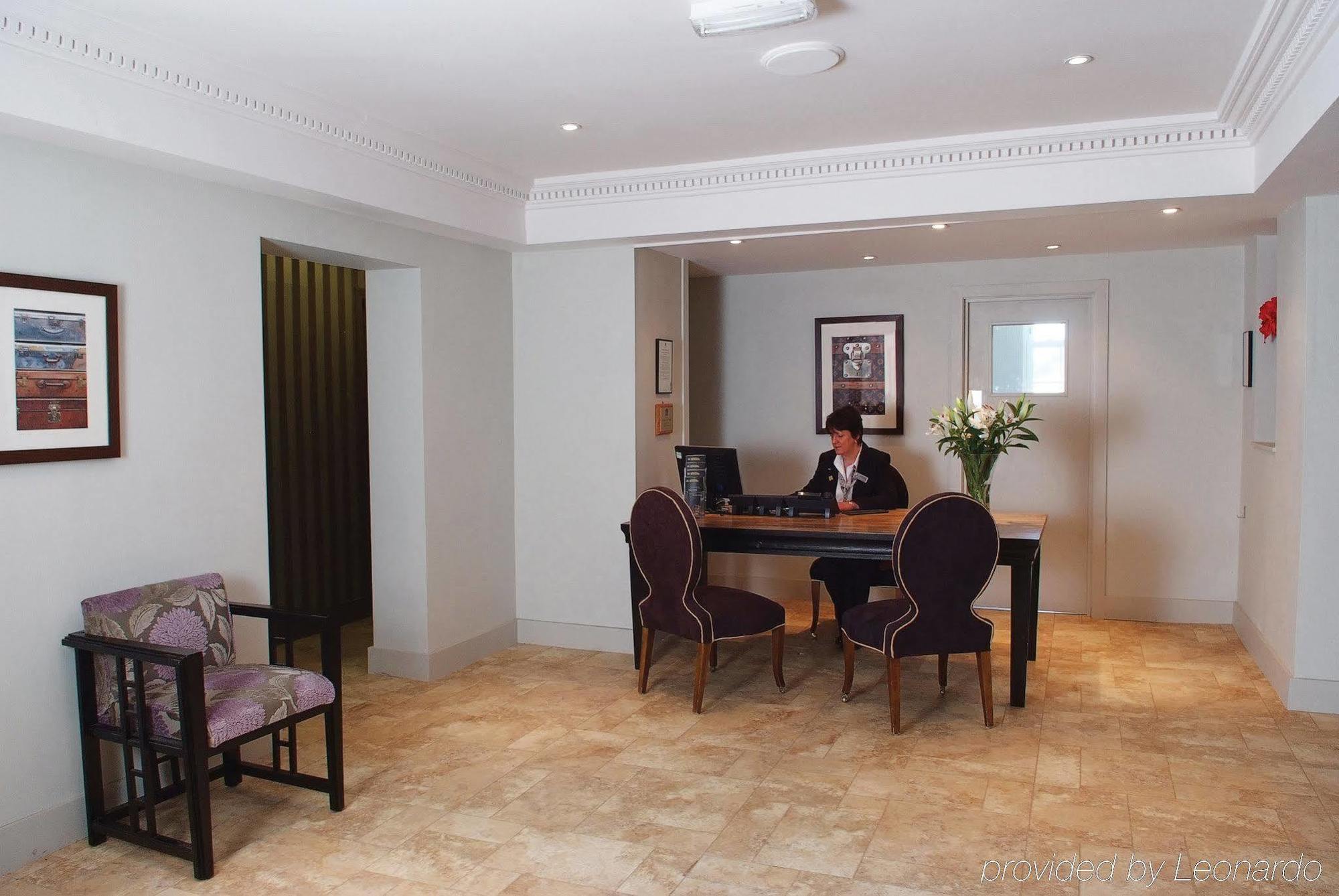 Honest Lawyer Hotel Дарем Интерьер фото