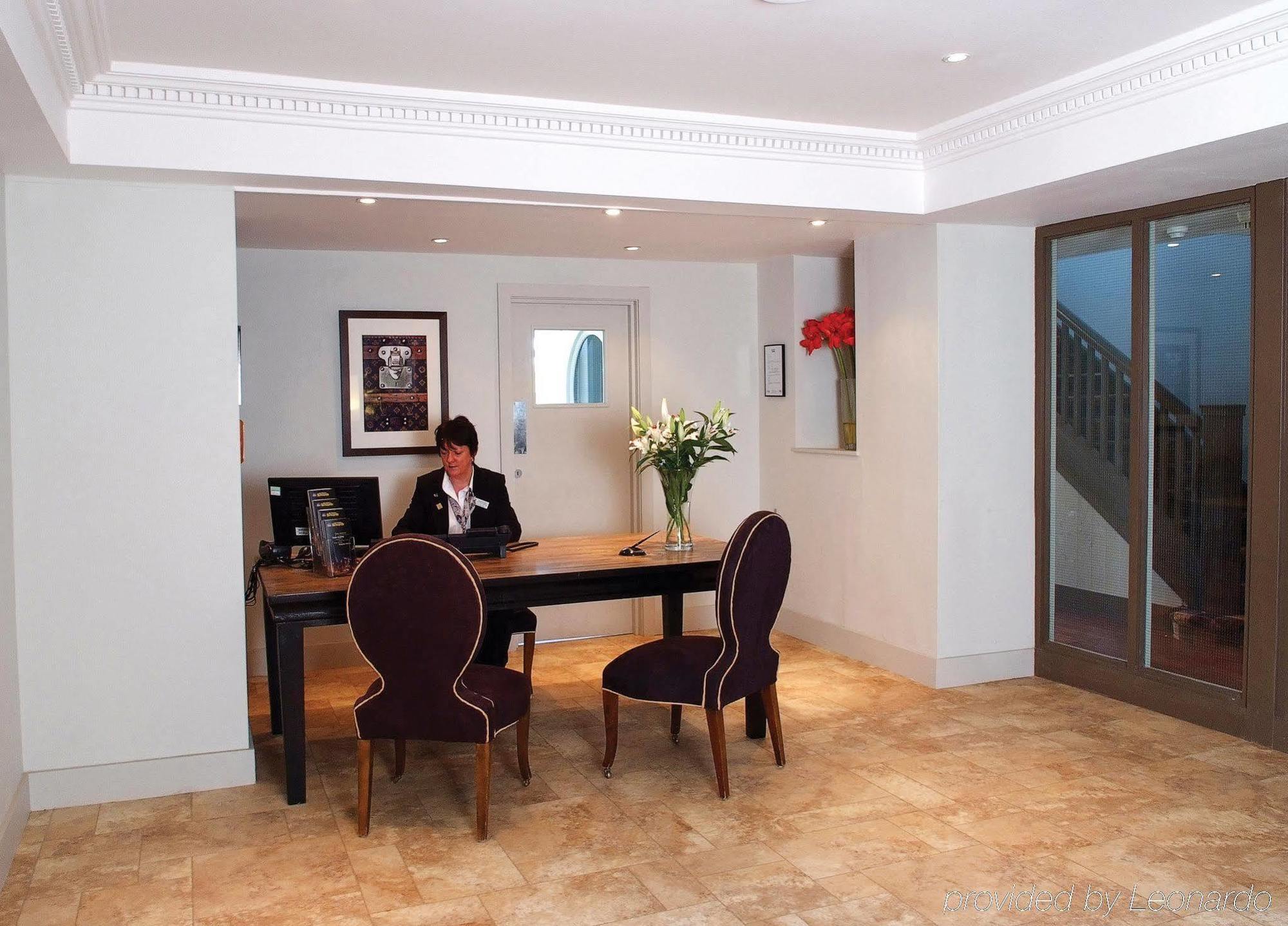 Honest Lawyer Hotel Дарем Интерьер фото