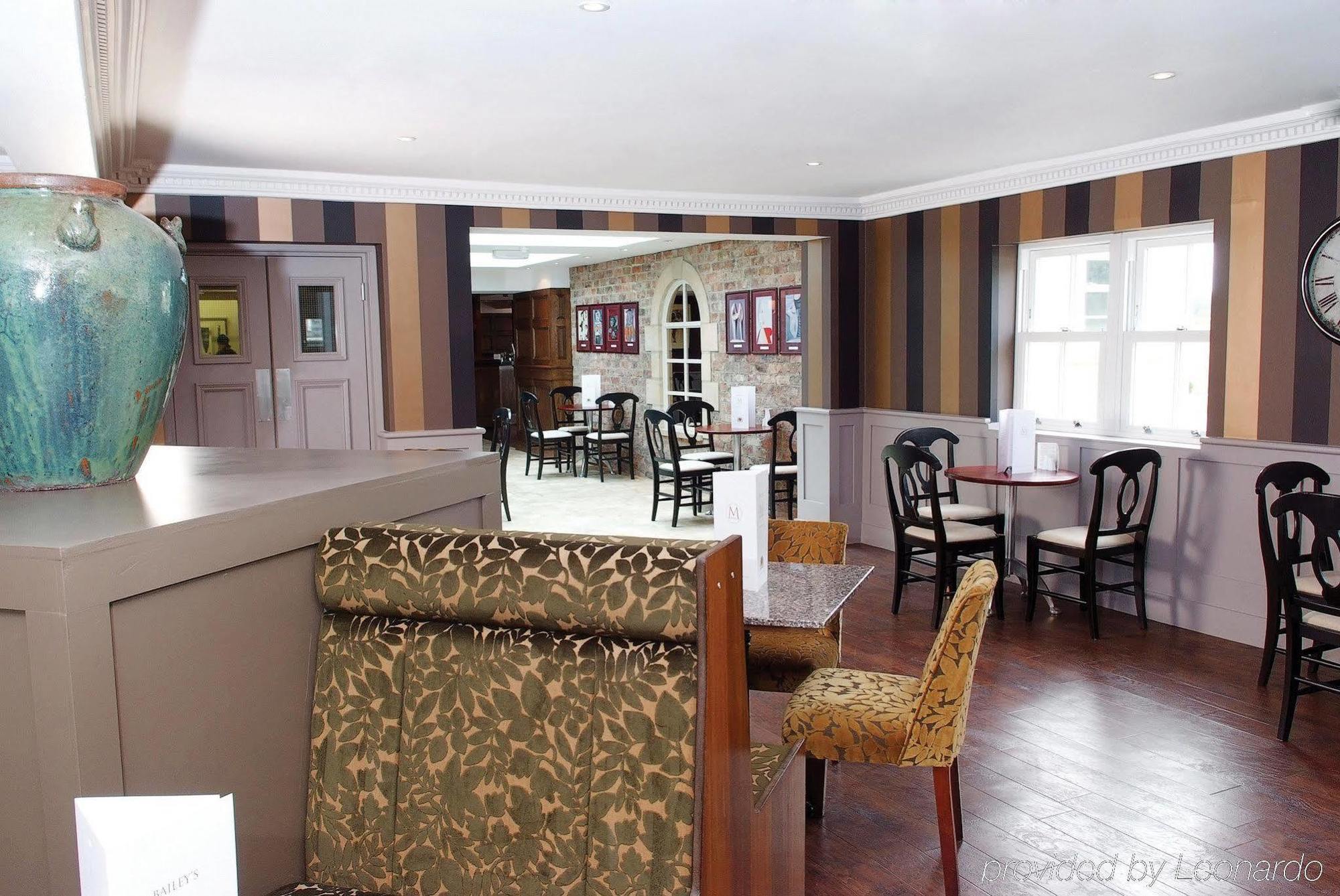 Honest Lawyer Hotel Дарем Ресторан фото